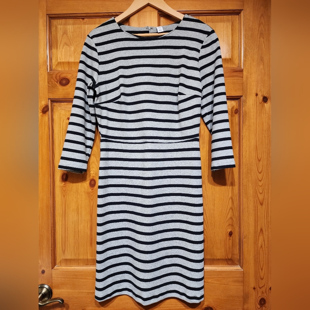 💰 3 for $20, Ladies Old Navy Striped Dress, Size M